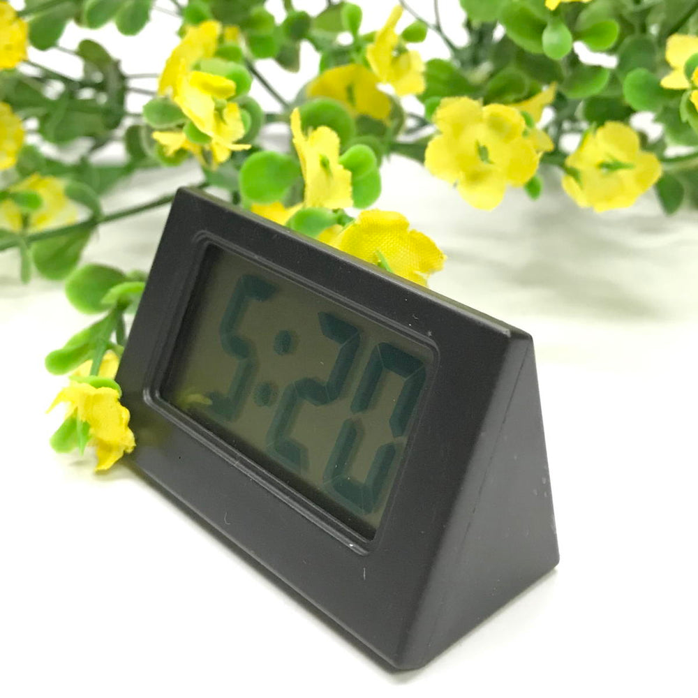 Checkmate Barker Mini Travel Digital Desk Clock Black 6cm VGW-614-BLA 2