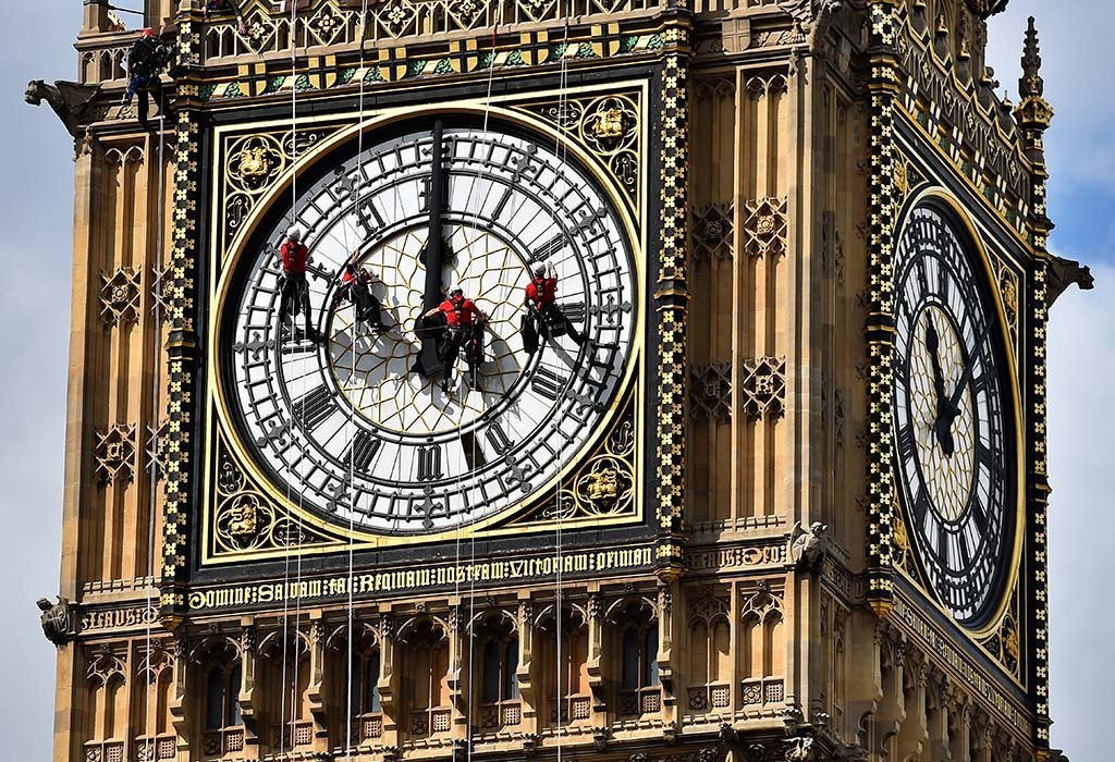 Large Wall Clocks
