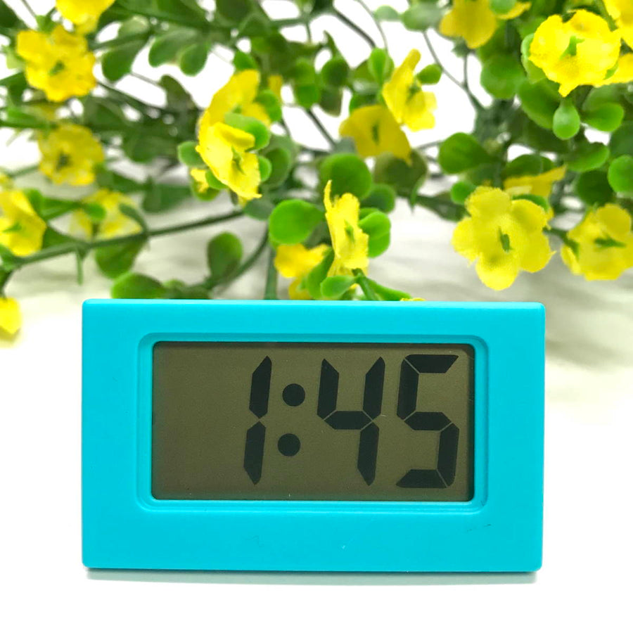 Checkmate Barker Mini Travel Digital Desk Clock Blue 6cm VGW-614-BLU 1