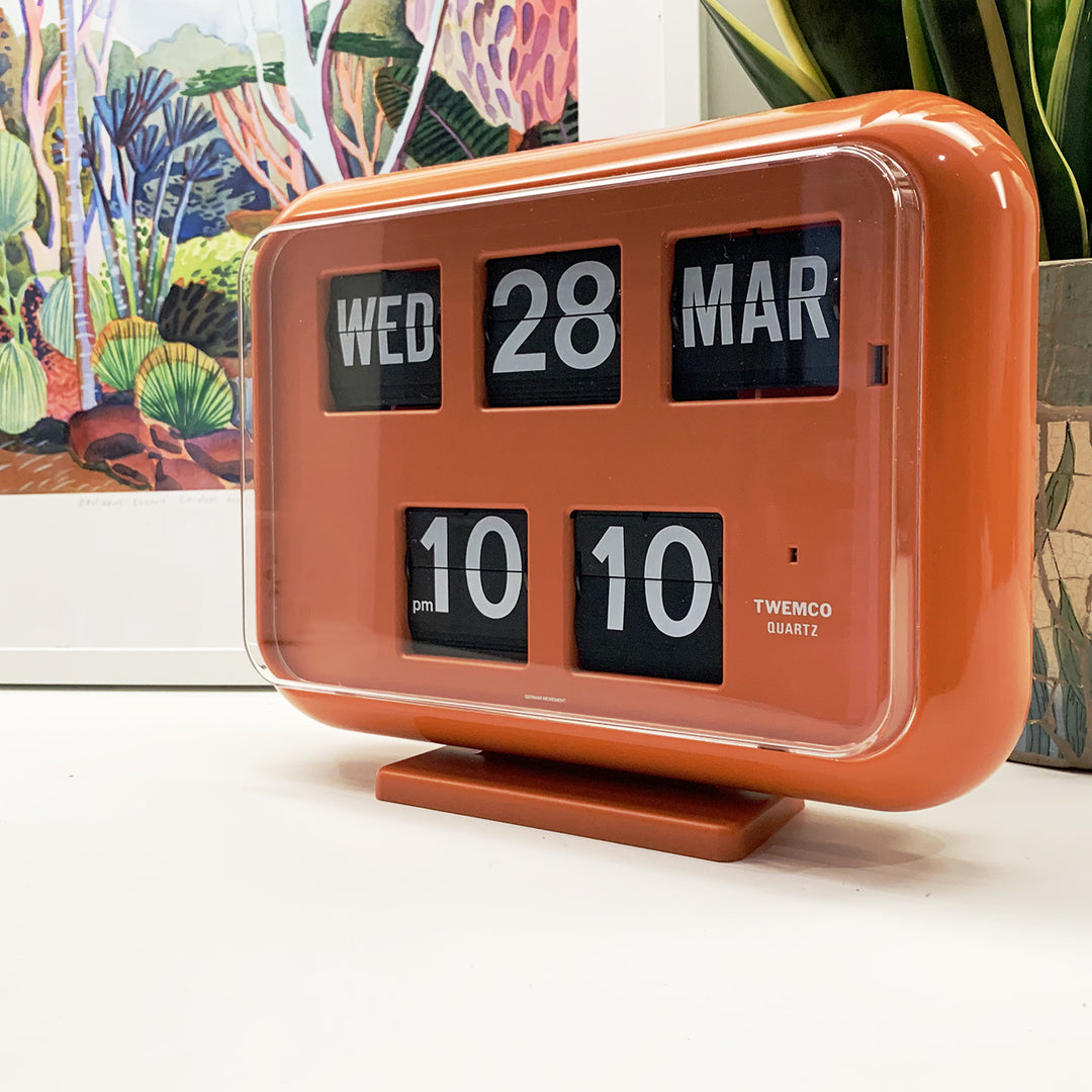 Jadco Mack Digital Flip Calendar Wall and Desk Clock Orange 12hr 31cm QD35-12HR-Orange 3