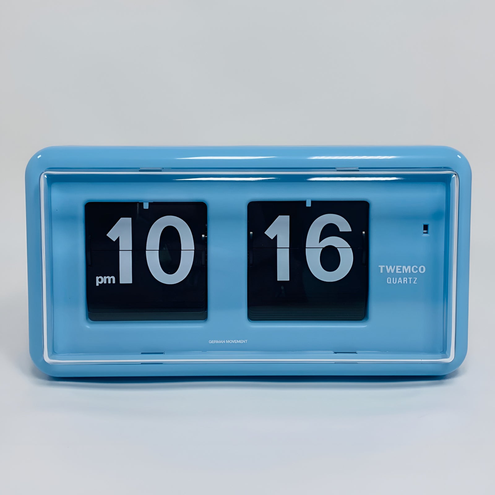 Jadco Wylie Compact Digital Flip Card Wall and Desk Clock Blue 20cm QT30-LightBlue New