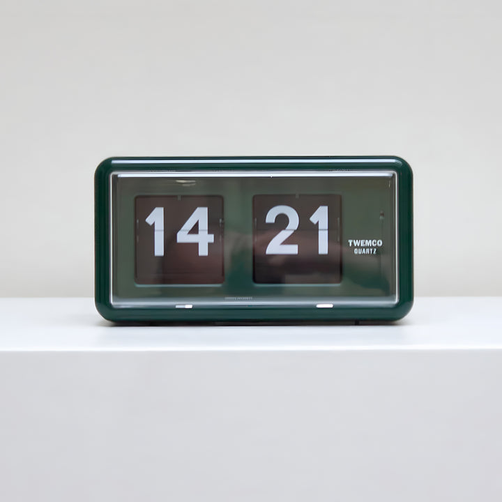 Jadco Wylie Compact Digital Flip Card Wall and Desk Clock Green 20cm QT30-Green New