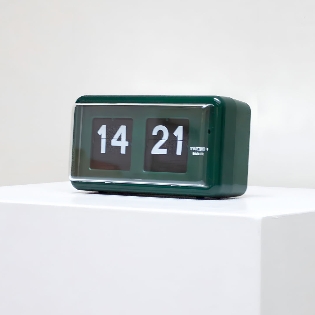 Jadco Wylie Compact Digital Flip Card Wall and Desk Clock Green 20cm QT30-Green New 2