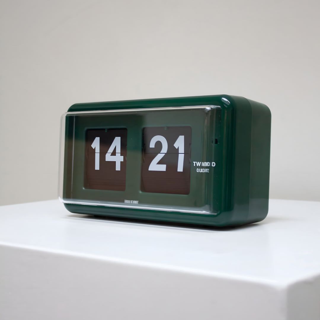 Jadco Wylie Compact Digital Flip Card Wall and Desk Clock Green 20cm QT30-Green New 4