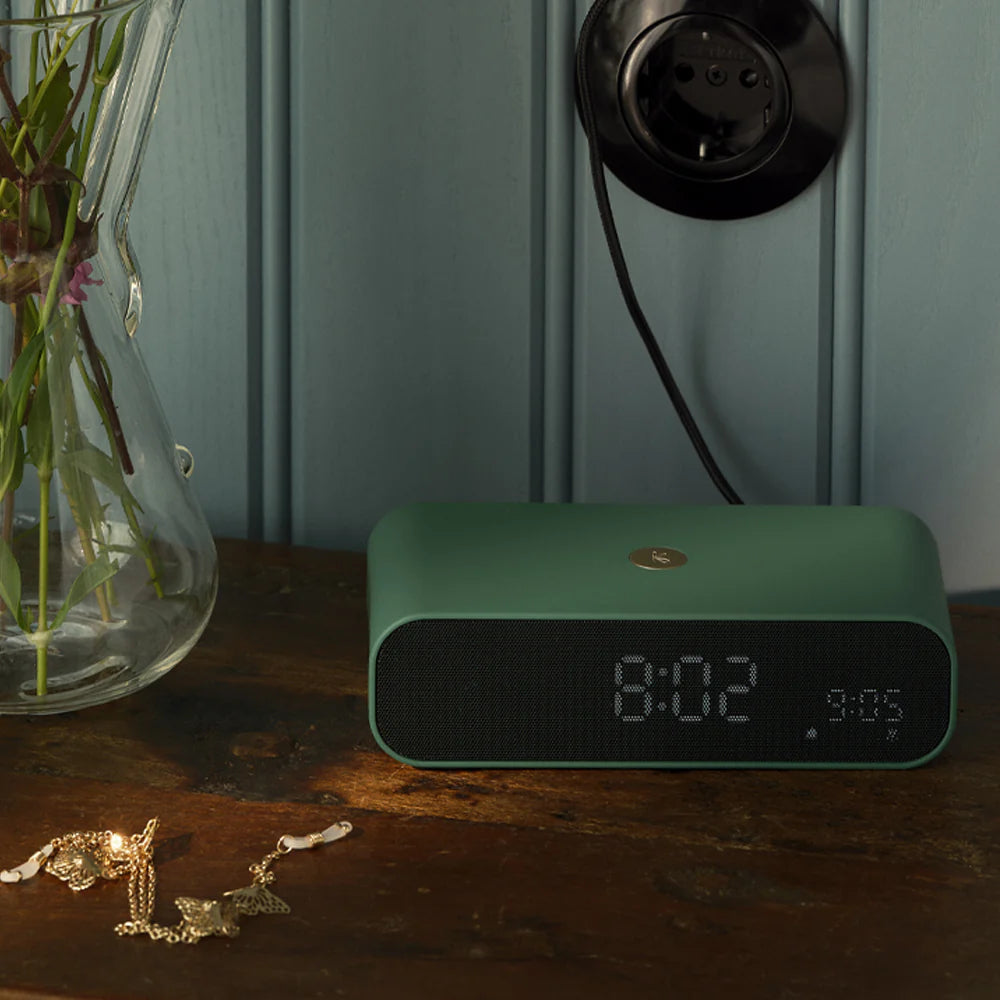 Kreafunk Wakie Qi Charging BT Speaker Alarm Clock Nordic Green 16cm KFKE198 2