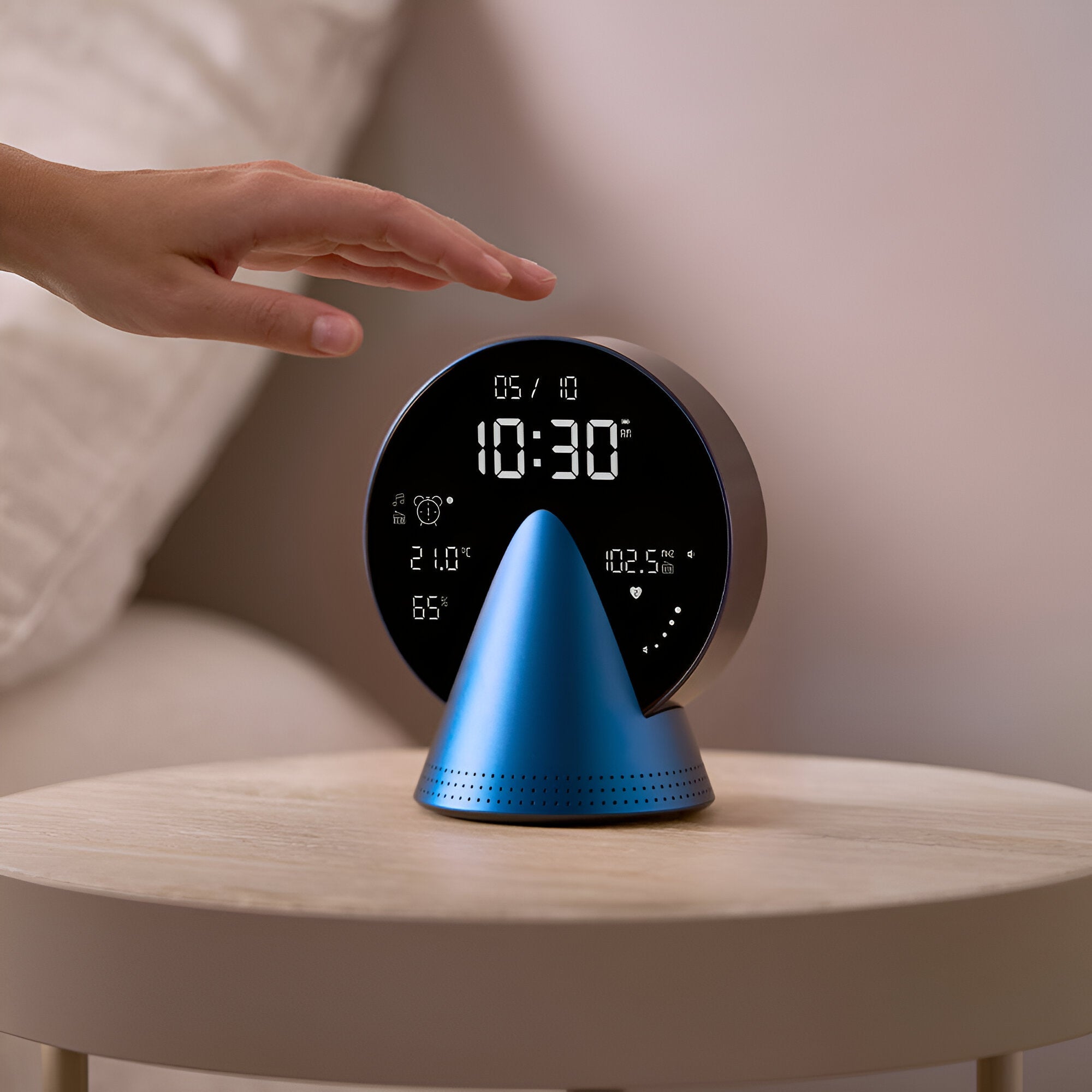 Lexon-Conic-FM-Radio-Bluetooth