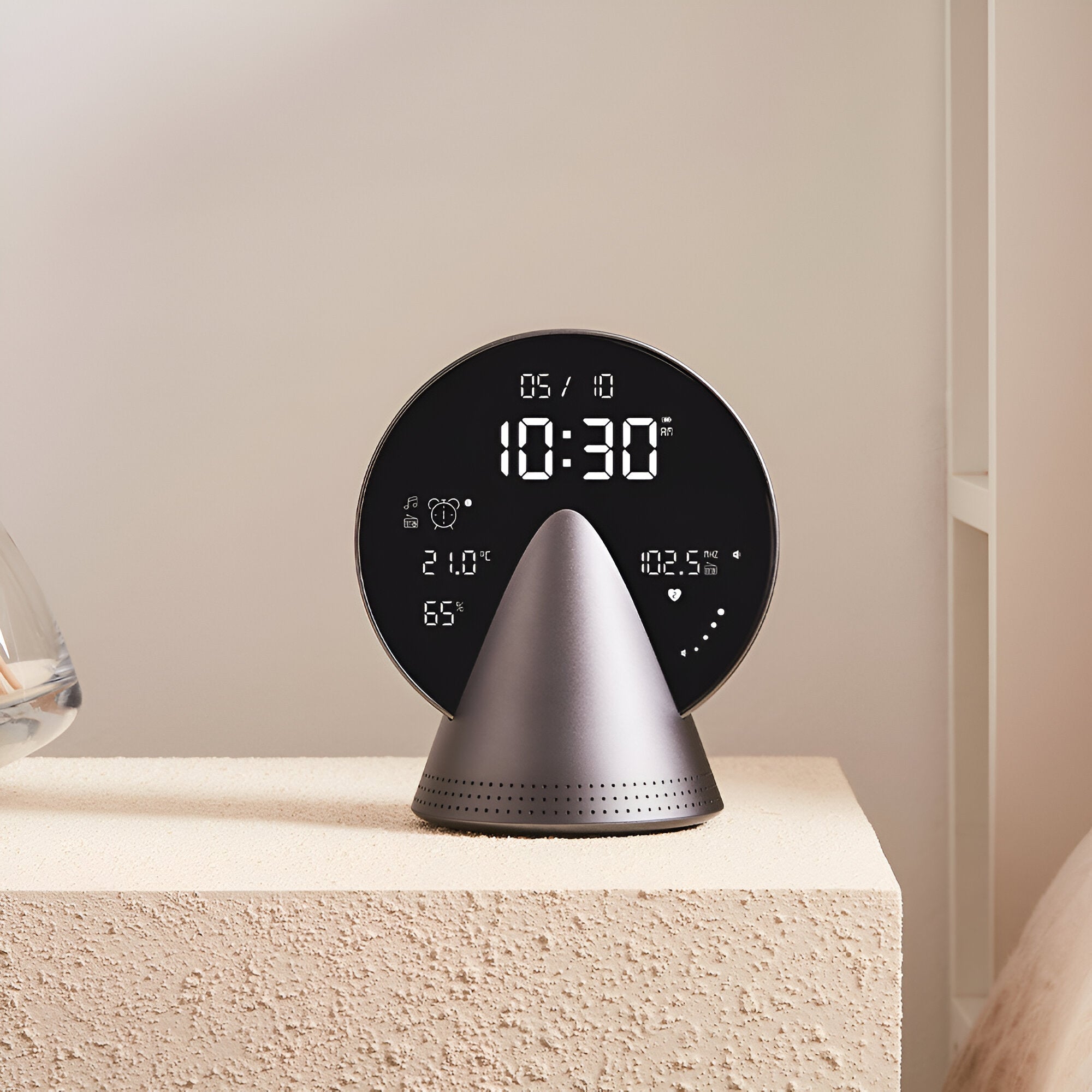 Conic Radi Lexon Conic FM Radio & Bluetooth Speaker Alarm Clock Grey – Oh Clocks