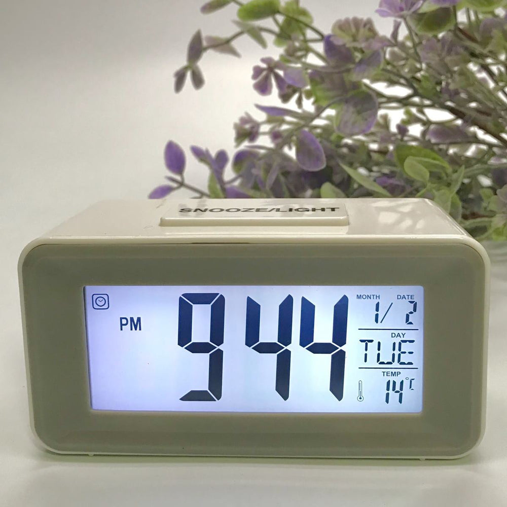 Checkmate Brycen Multifunction Digital Alarm Clock White 11cm VGW-3620-WHI 3