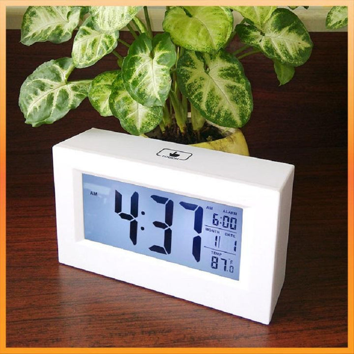 Checkmate Induction Digital Alarm Clock 15cm VGW 8775 Back1