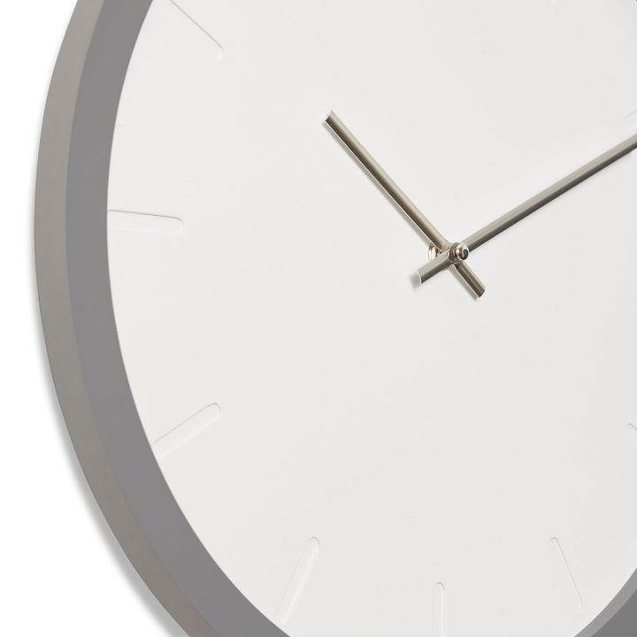 Elme Living Brayden Minimal Designer Debossed Markers Wall Clock Grey 40cm WL.029.GY 2