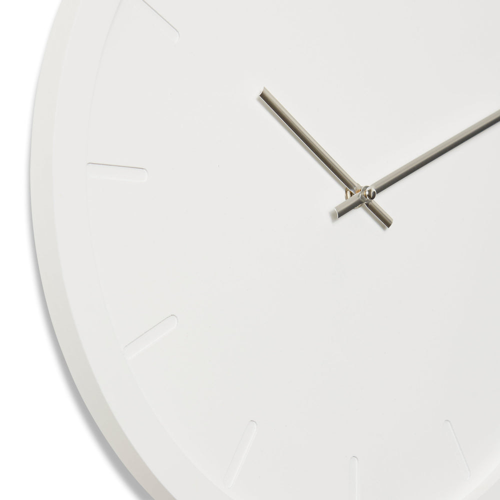 Elme Living Brayden Minimal Designer Debossed Markers Wall Clock White 40cm WL.029.WH 2