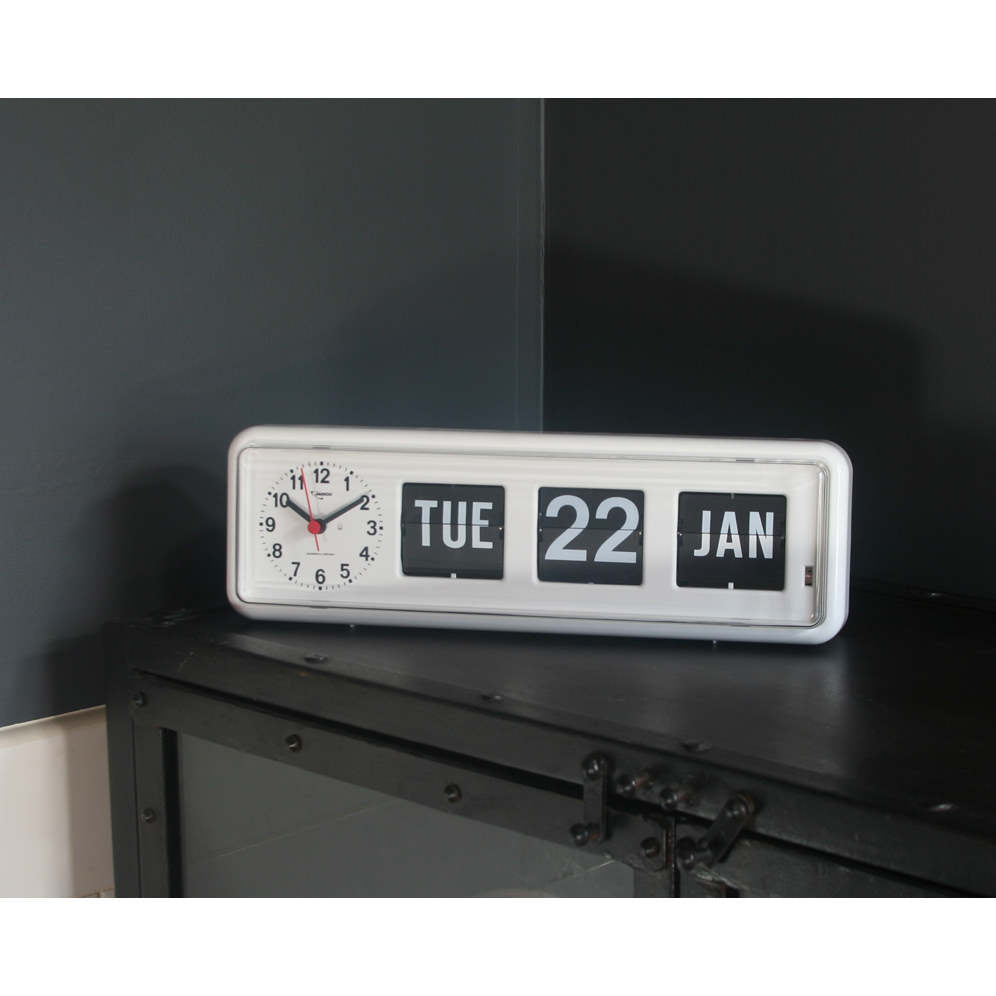 Jadco Automatic Flip Calendar Desk Clock White 33cm BQ38 1
