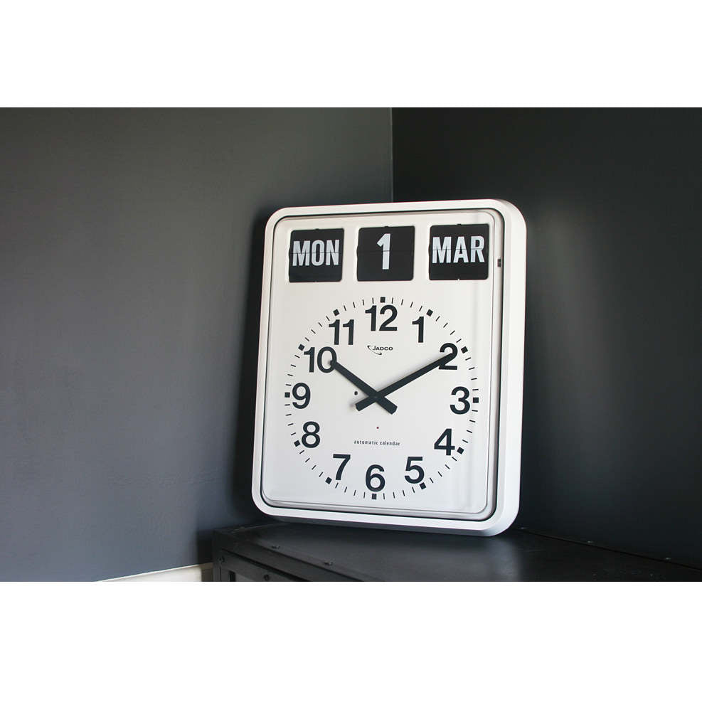 Jadco Giant Analogue Flip Calendar Wall Clock White 51cm BQ20 2