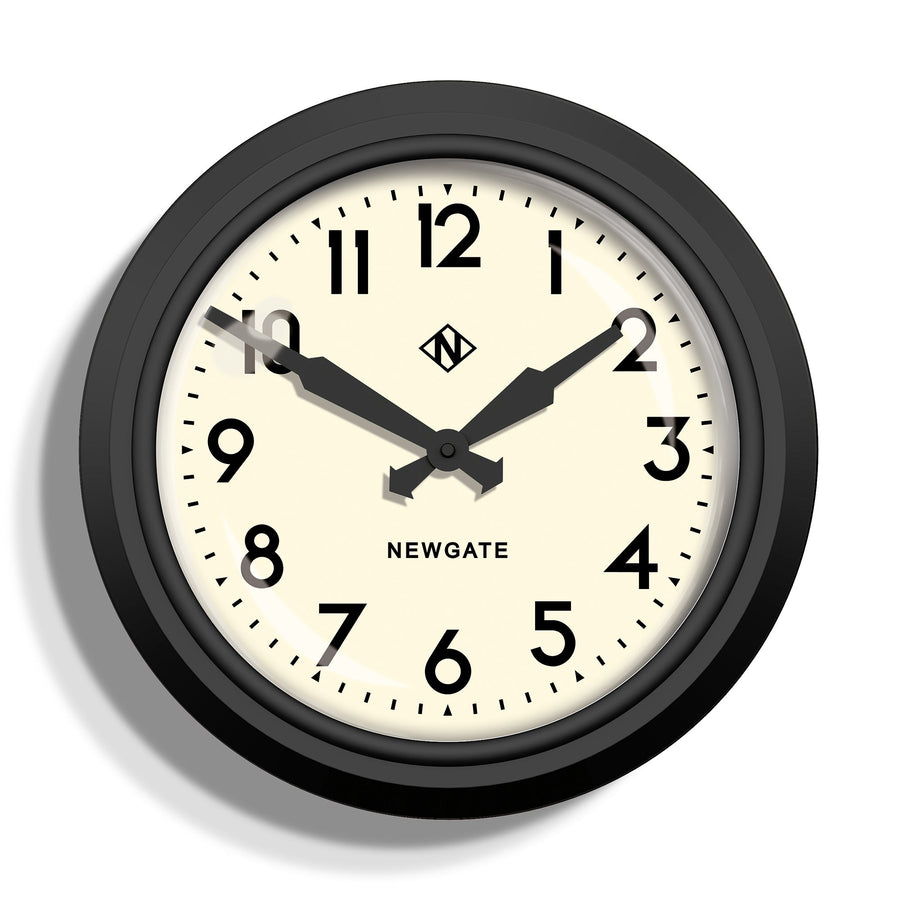 Newgate 50s Electric Retro Wall Clock Black 37cm NGGWL12MK 1