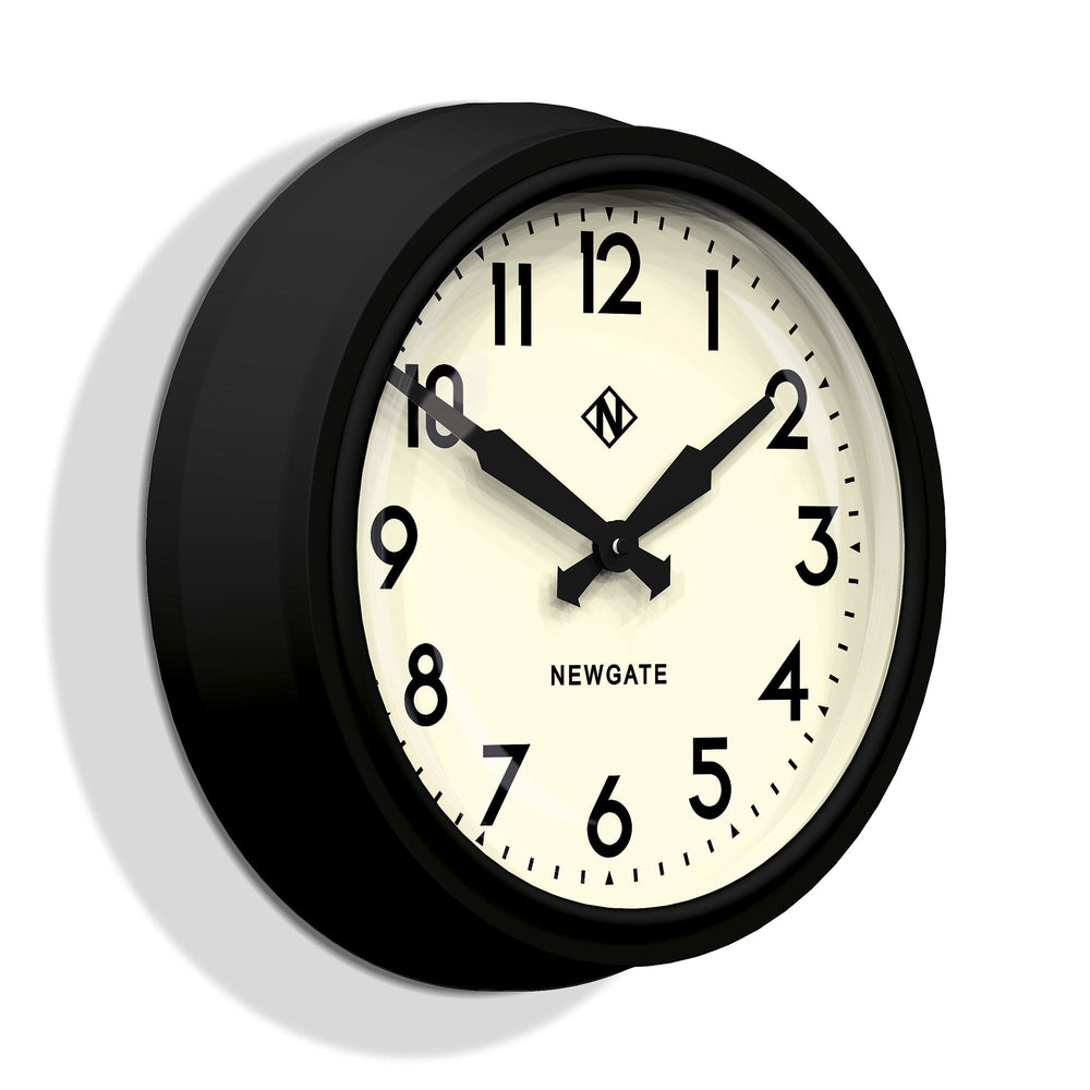Newgate 50s Electric Retro Wall Clock Black 37cm NGGWL12MK 2